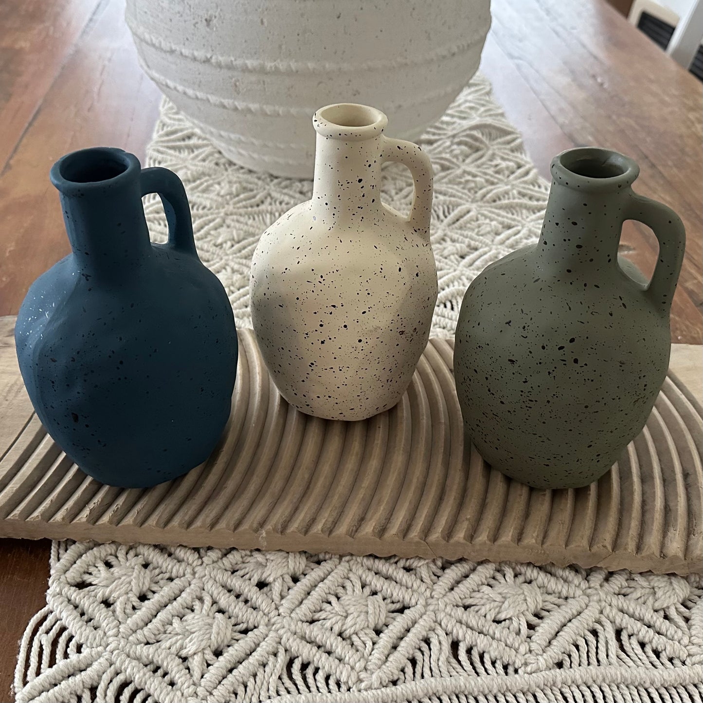 Amalfi Vertigree Rustic Urn | 3 Colours