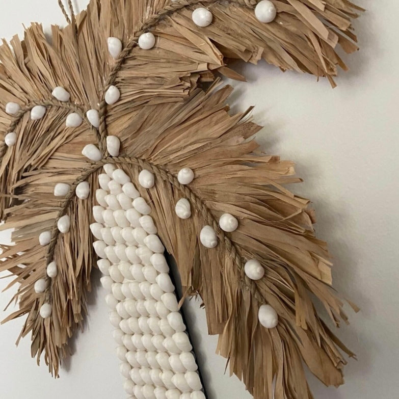Coastal Raffia Hanging Palm Tree | RAFFIA + Moon Shell