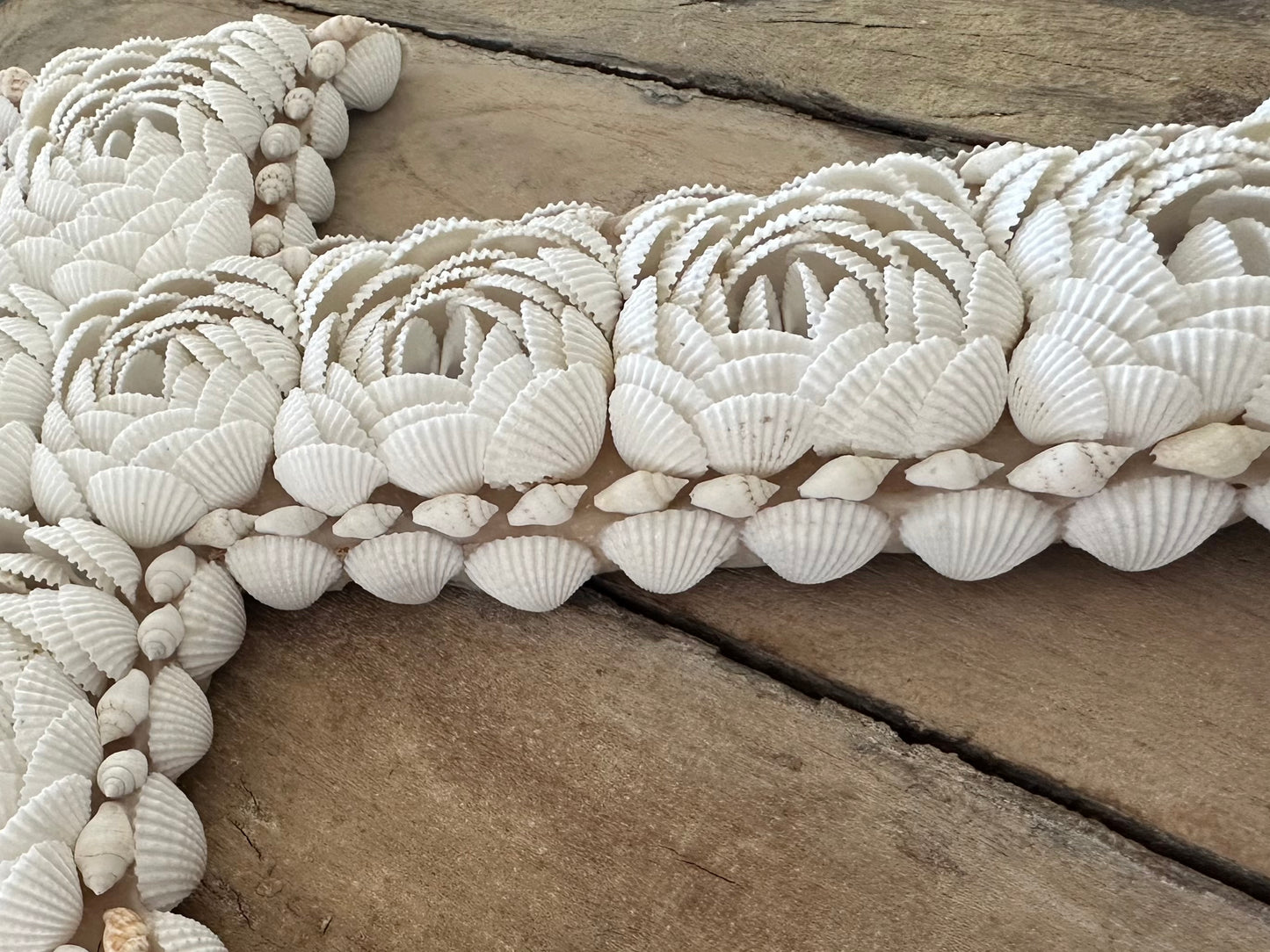 BoHo Shell Cross | Rose | Large