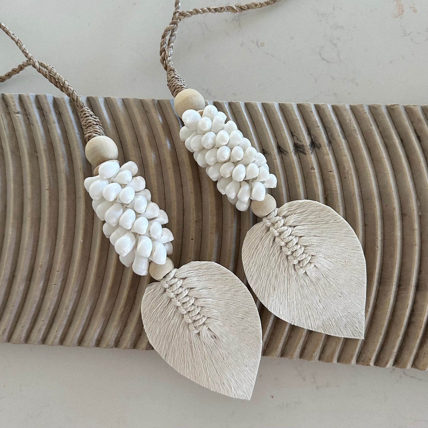 Shell and Leaf Tassel | Curtain Tie Back | 42-44cm | Moon Shell