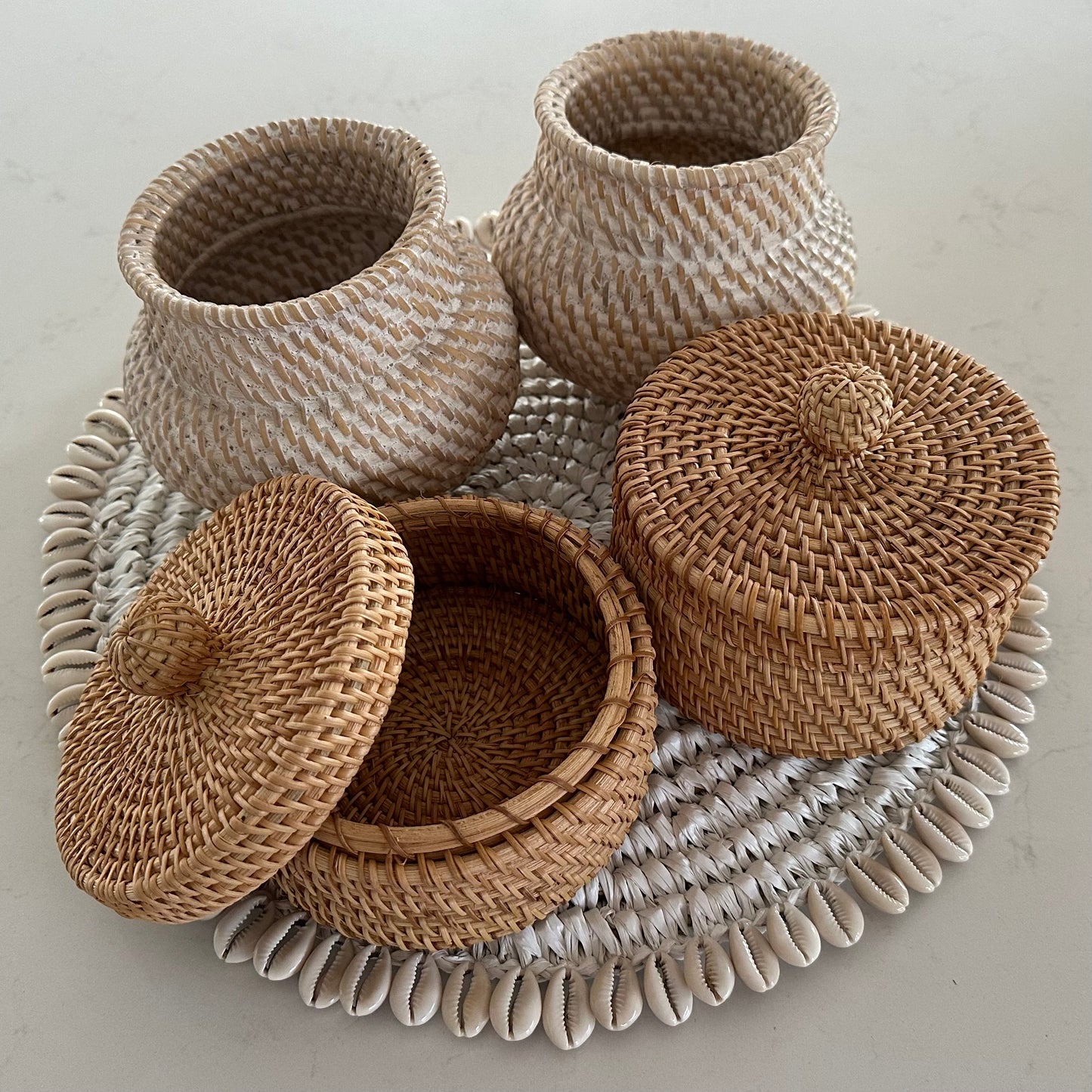 Hamptons Rattan Box w/- Lid | Round | Small | RE STOCKED