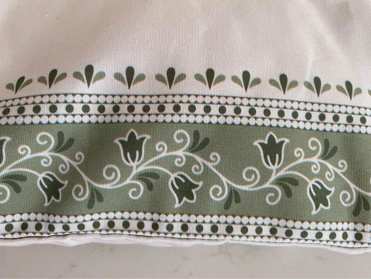 Imperial Palm Tree Cotton Cushion Cover | GREEN