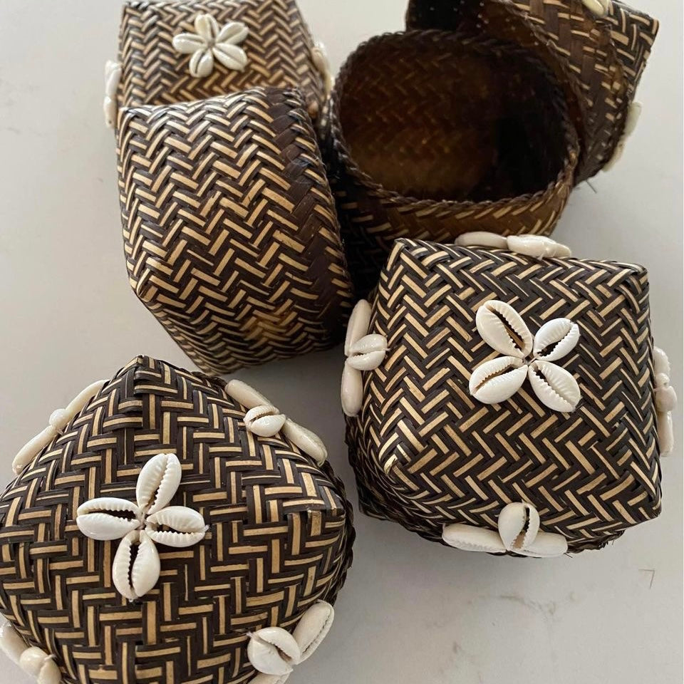 Balinese Gifting Box | STRAW COWRIE