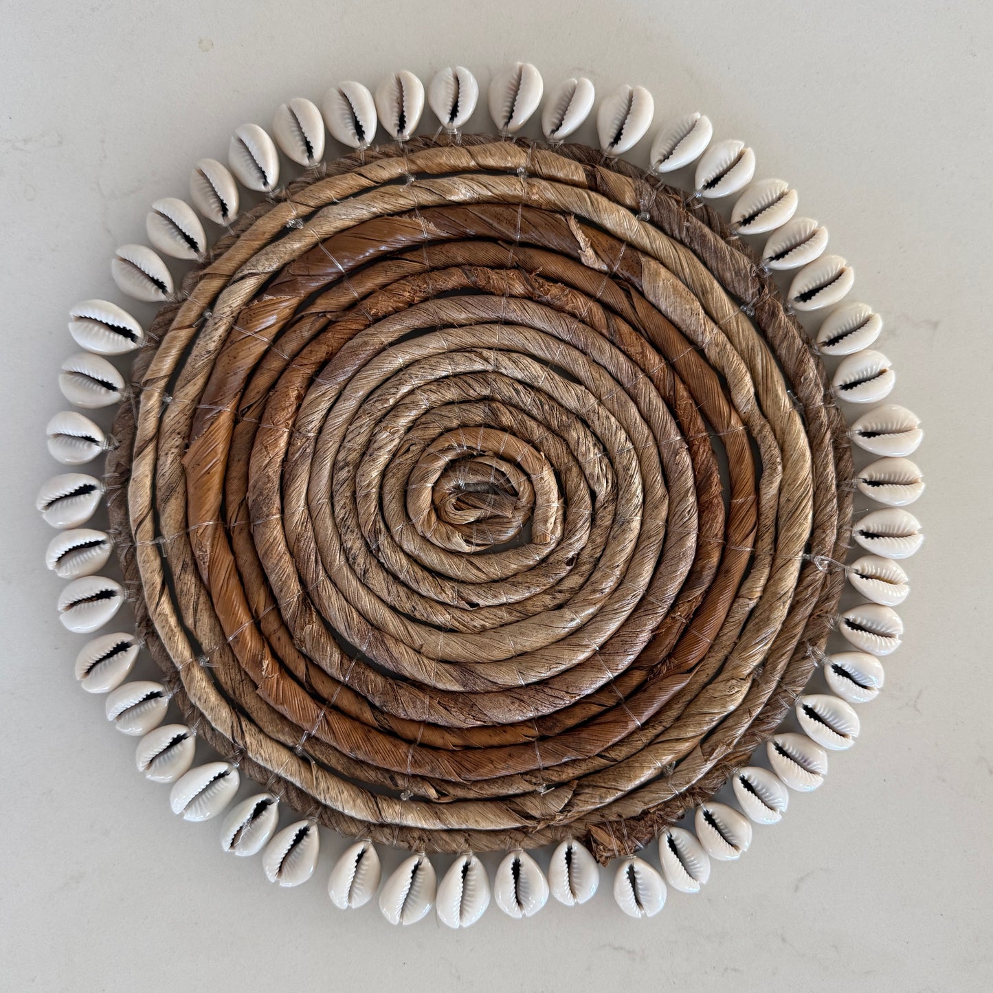 Natural Banana Leaf with Cowrie | Placemats & Coasters