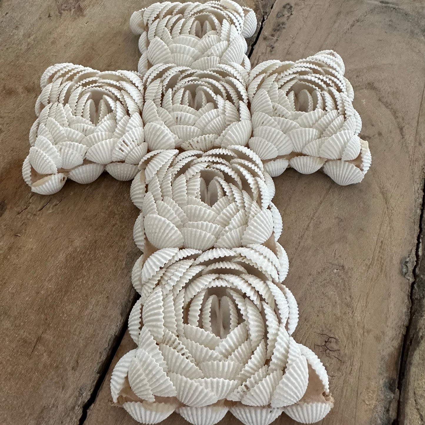 BoHo Shell Cross | Rose | Small