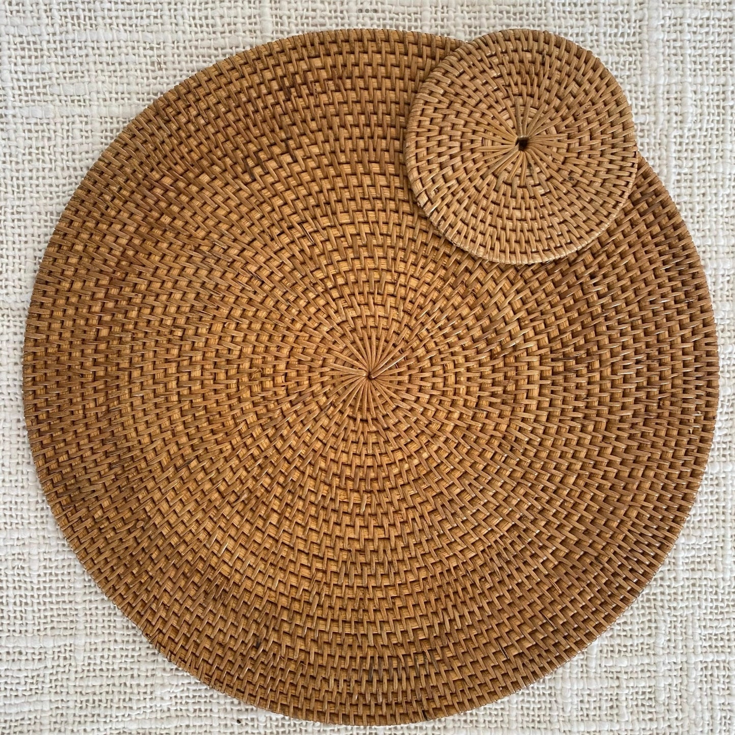 Rattan Placemat | 30cm | Honey Tan