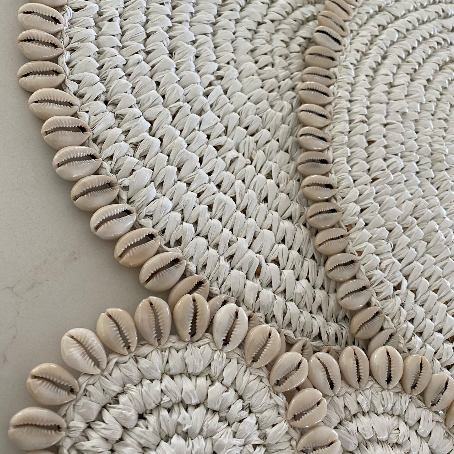 Natural Raffia with Cowrie Shell Placemat | WHITE